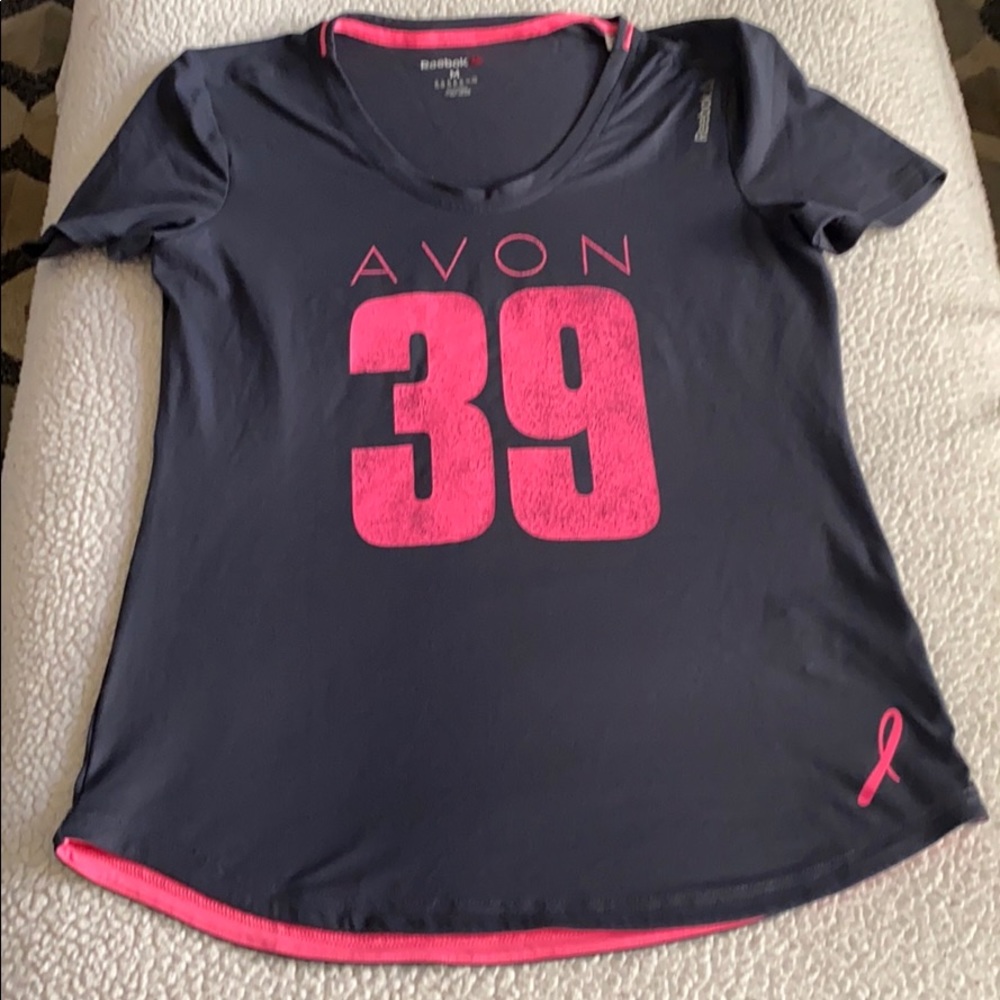 NWOT Reebok tee size md Avon breast cancer series